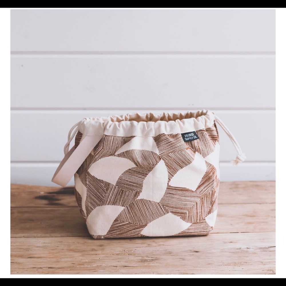 Fringe supply field bag